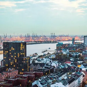Empire Riverside 4*