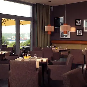 Golden Tulip Aviation 호텔 4*