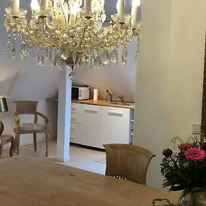 20 In Der Kunaustrasse Apartment *