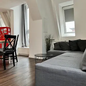 Modernes Loft Mitten Ueber Dem Kiez Auf St.pauli!