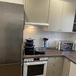 Kernsaniert Und Modern!! 4-zimmer-wohnung In Hamburg-berne *
