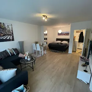 Apartment Gemuetliche, Moderne Fuer 2-4 Personen *
