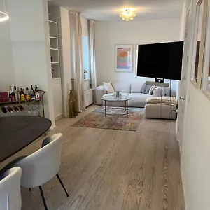 Cozy In St Georg Hamburg