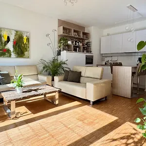Apartment Stylish Urban In The Heart Of The Hafencity *