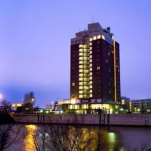 Hi International Otel 4*